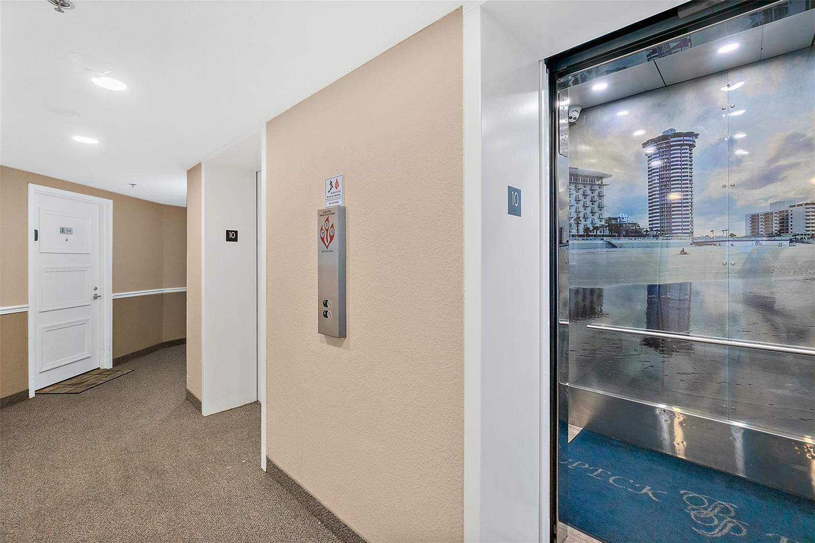 PECK PLAZA - Residential