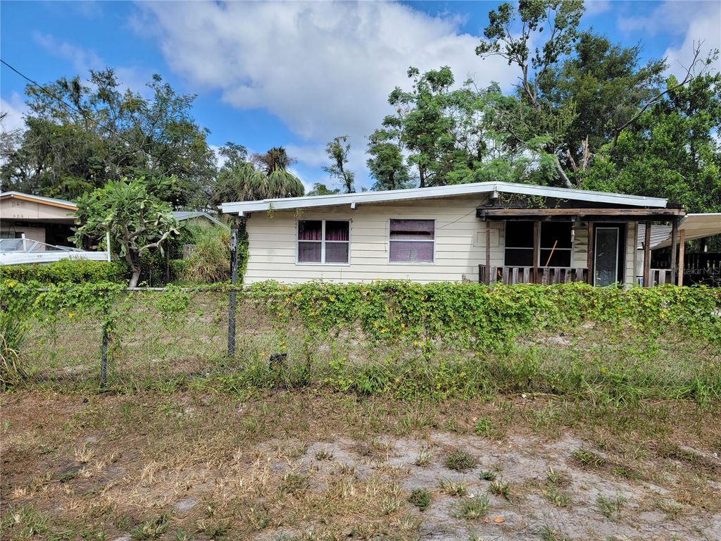 Photo of 926 E 120th Avenue, Tampa, FL 33612 (MLS # TB8437254)