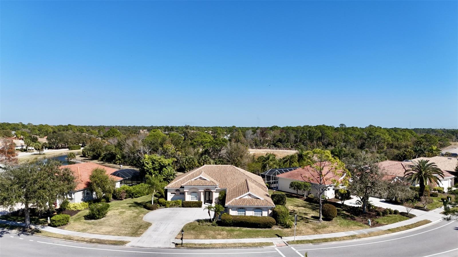 659 RIVENDELL BOULEVARD