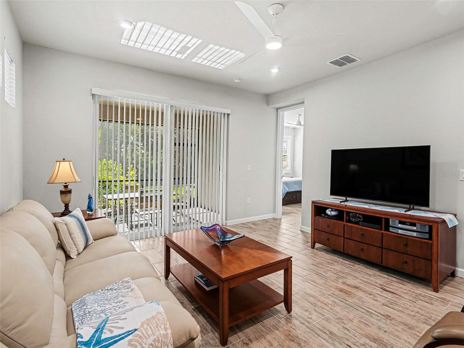 RENAISSANCE/WEST VLGS PH 2B & - Residential