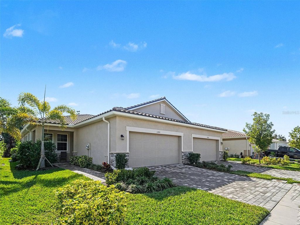 Photo of 11999 Alessandro Lane, Venice, FL 34293 (MLS # A4678434)
