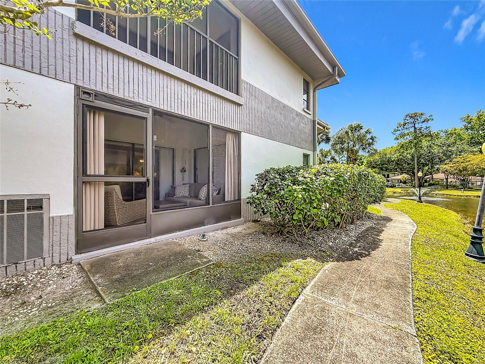RUSTLEWOOD AT COUNTRYSIDE CONDO - Residential