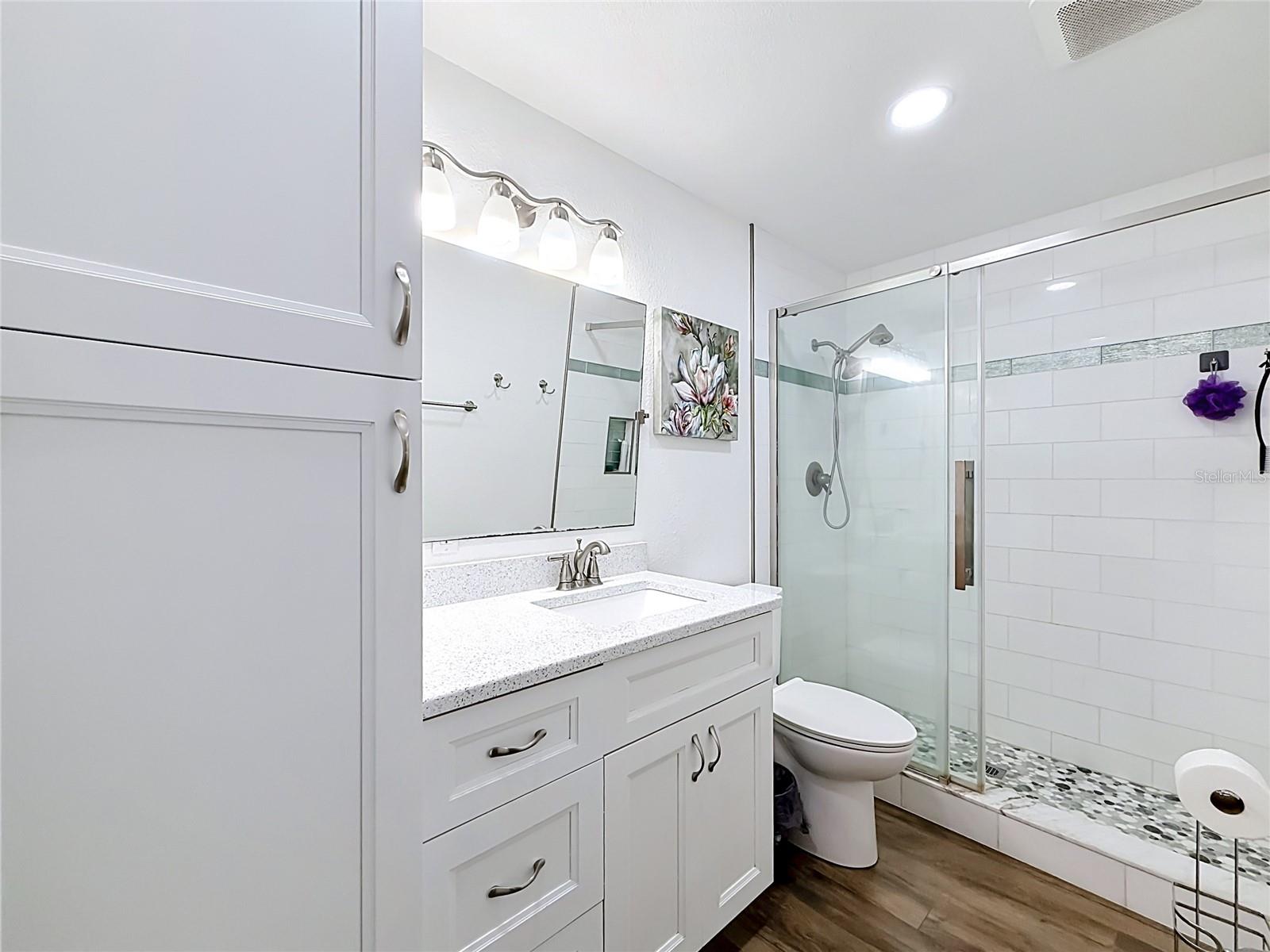RUSTLEWOOD AT COUNTRYSIDE CONDO - Residential