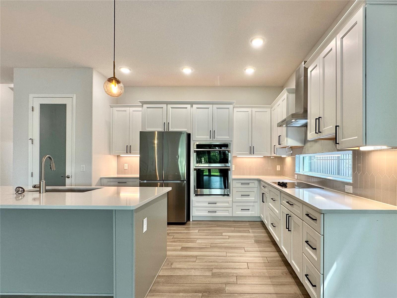 148 HAMPTON LOOP