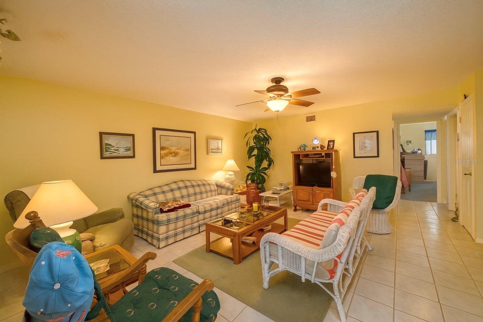 2348 SHELLEY STREET 10
