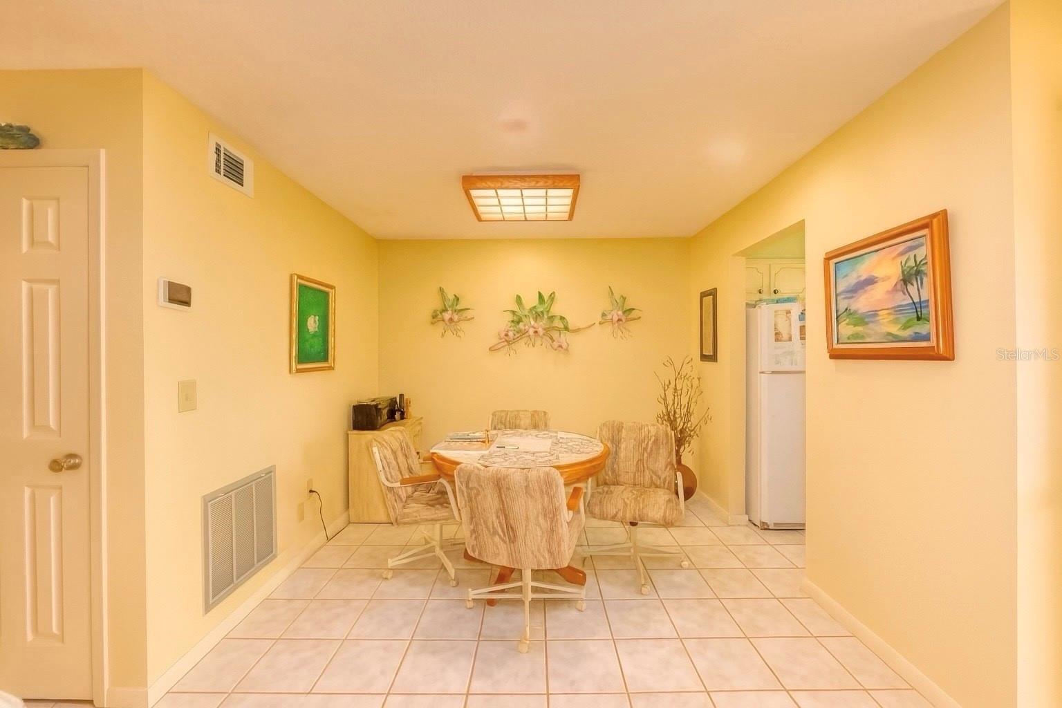 2348 SHELLEY STREET 10
