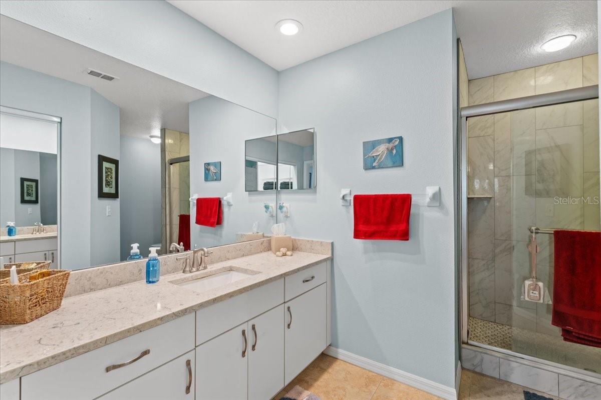 BAY POINTE VILLAS CONDO - Residential