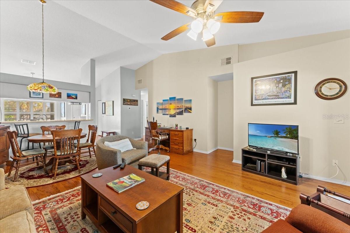 BAY POINTE VILLAS CONDO - Residential