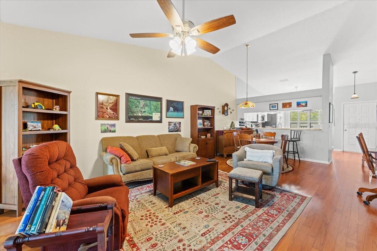 BAY POINTE VILLAS CONDO - Residential