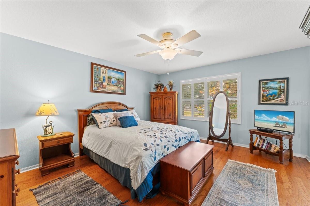 BAY POINTE VILLAS CONDO - Residential