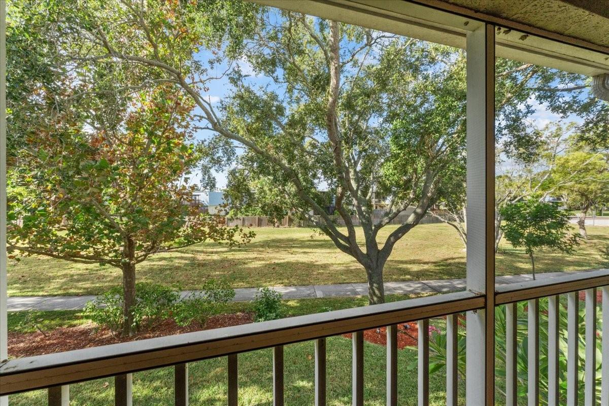 BAY POINTE VILLAS CONDO - Residential