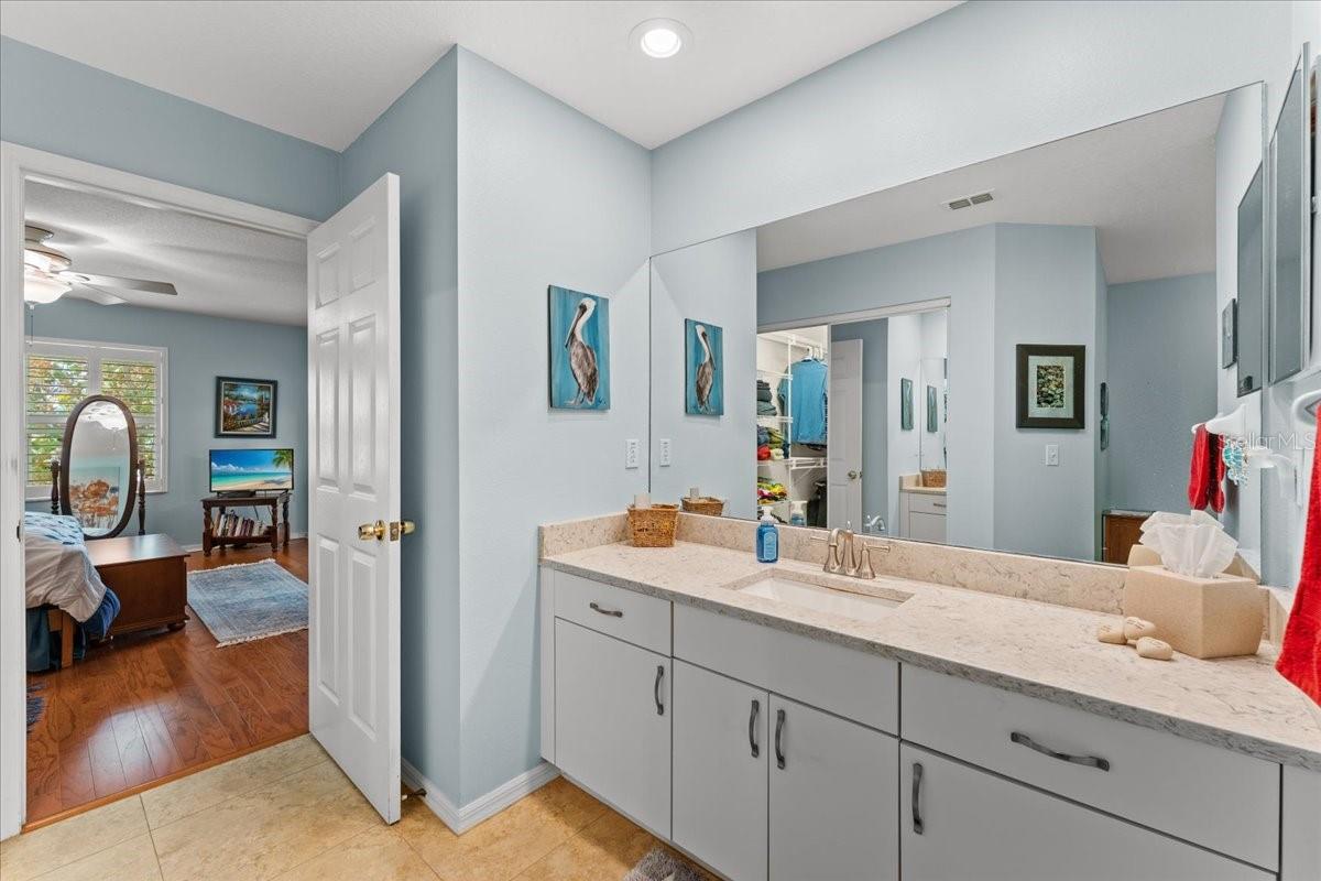 BAY POINTE VILLAS CONDO - Residential