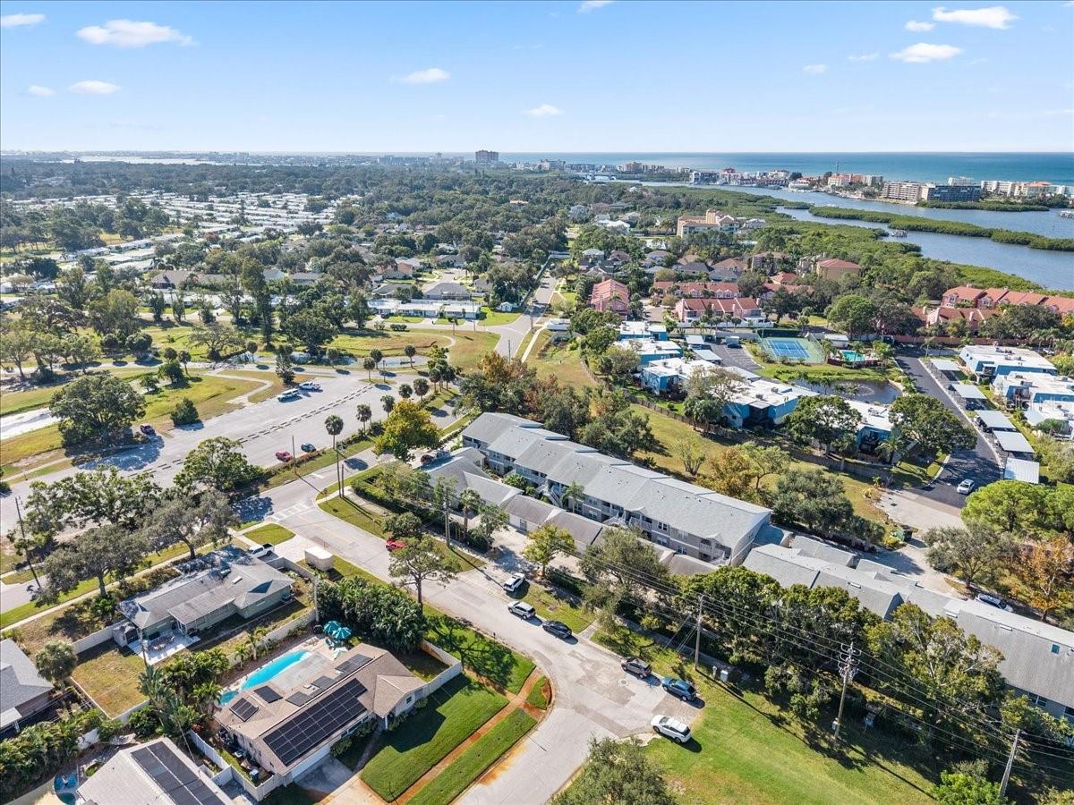 BAY POINTE VILLAS CONDO - Residential