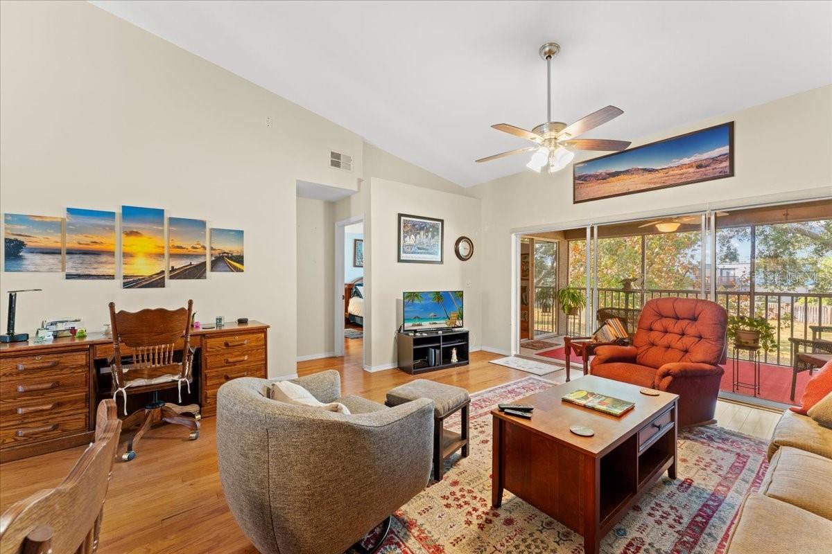 BAY POINTE VILLAS CONDO - Residential