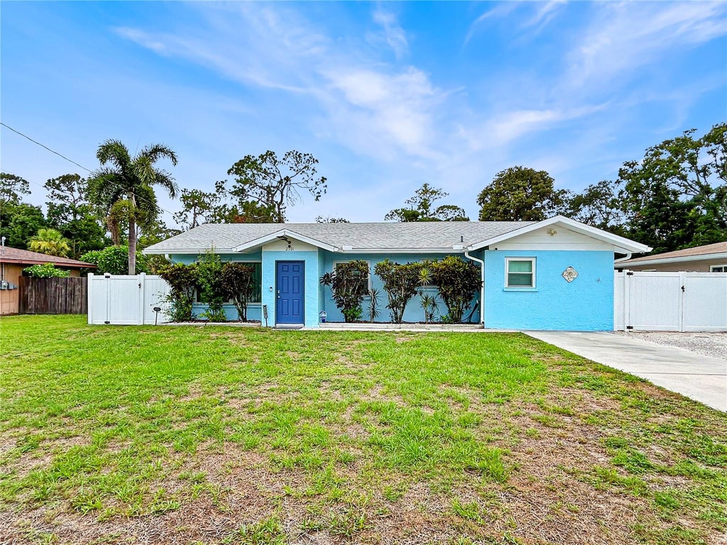 Photo of 2501 32nd Avenue W, Bradenton, FL 34205 (MLS # A4708754)