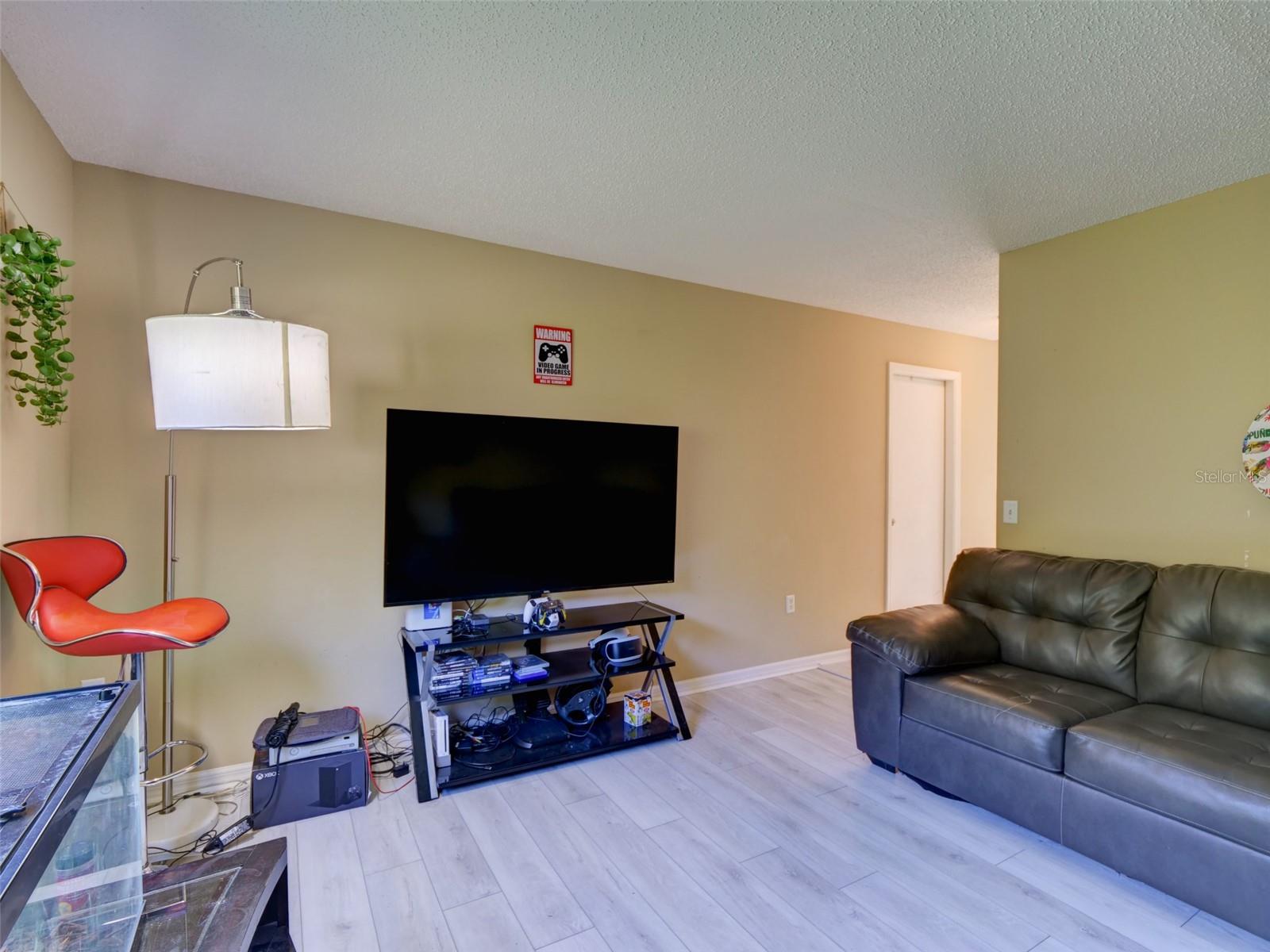 MALLORY SQUARE PH 01 - Residential