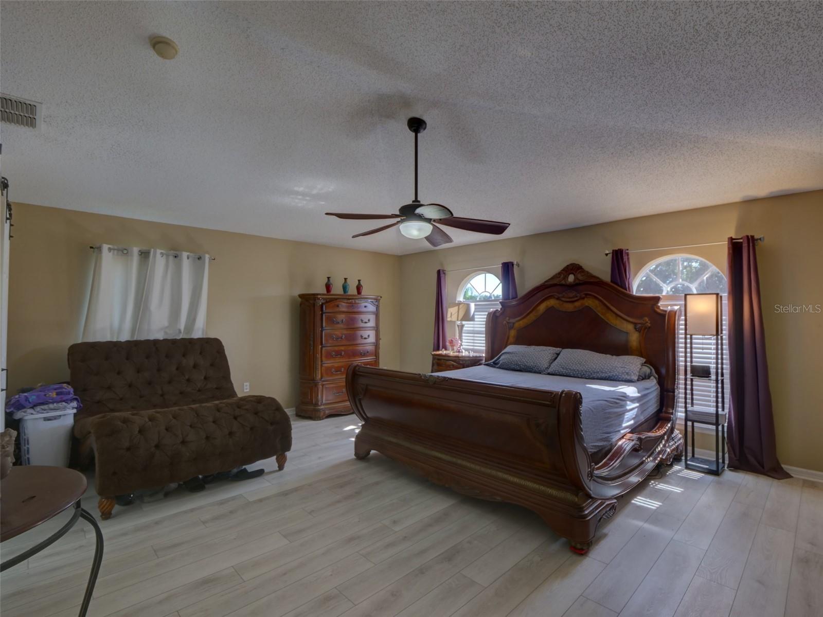 MALLORY SQUARE PH 01 - Residential