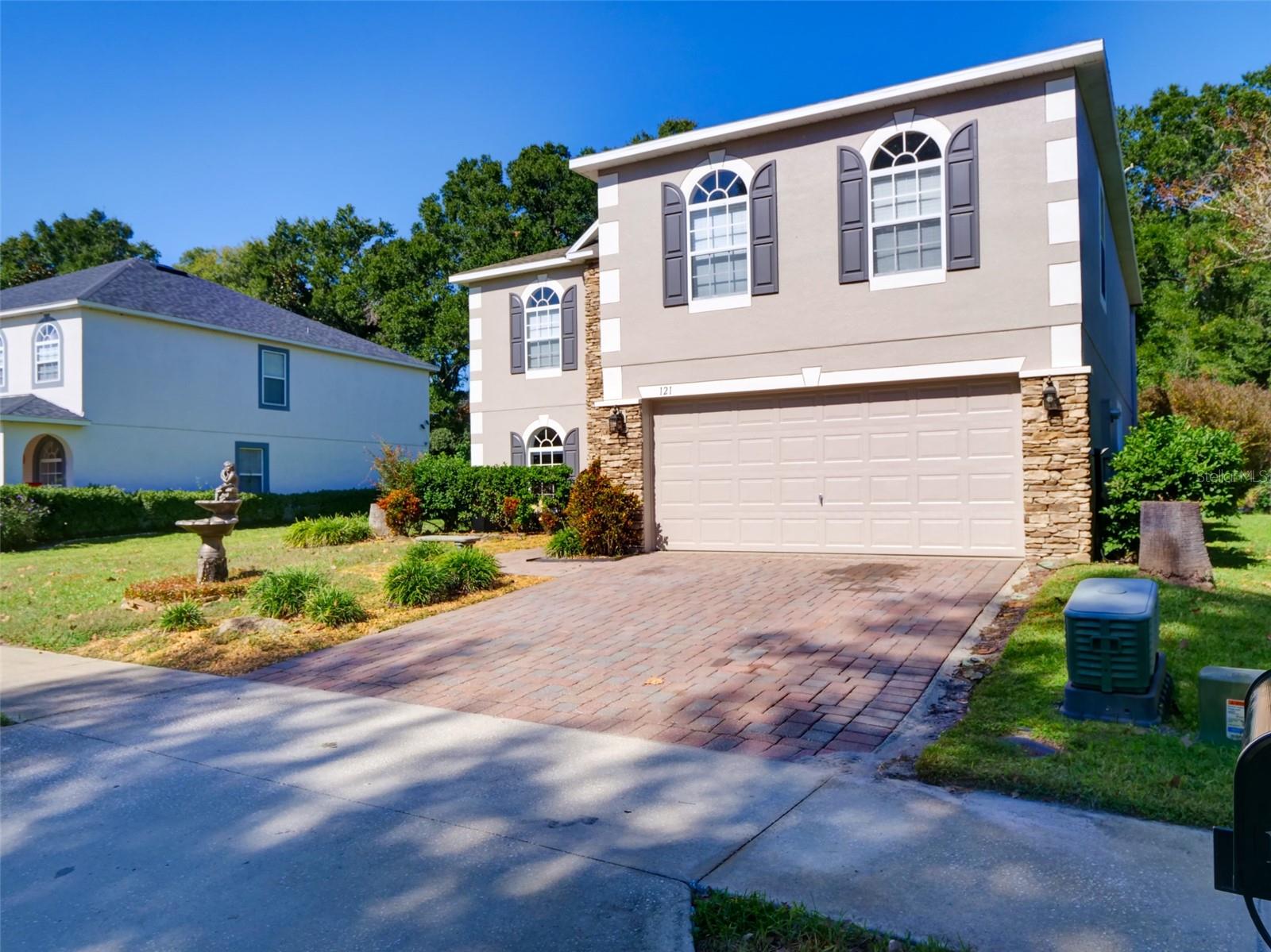 MALLORY SQUARE PH 01 - Residential