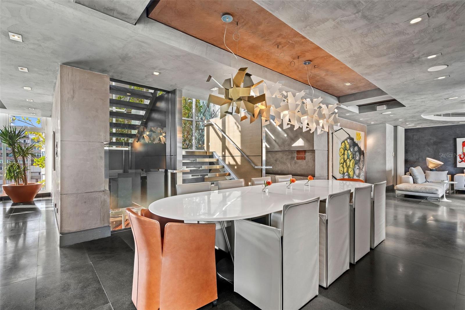 1800 MCLEARY PH2