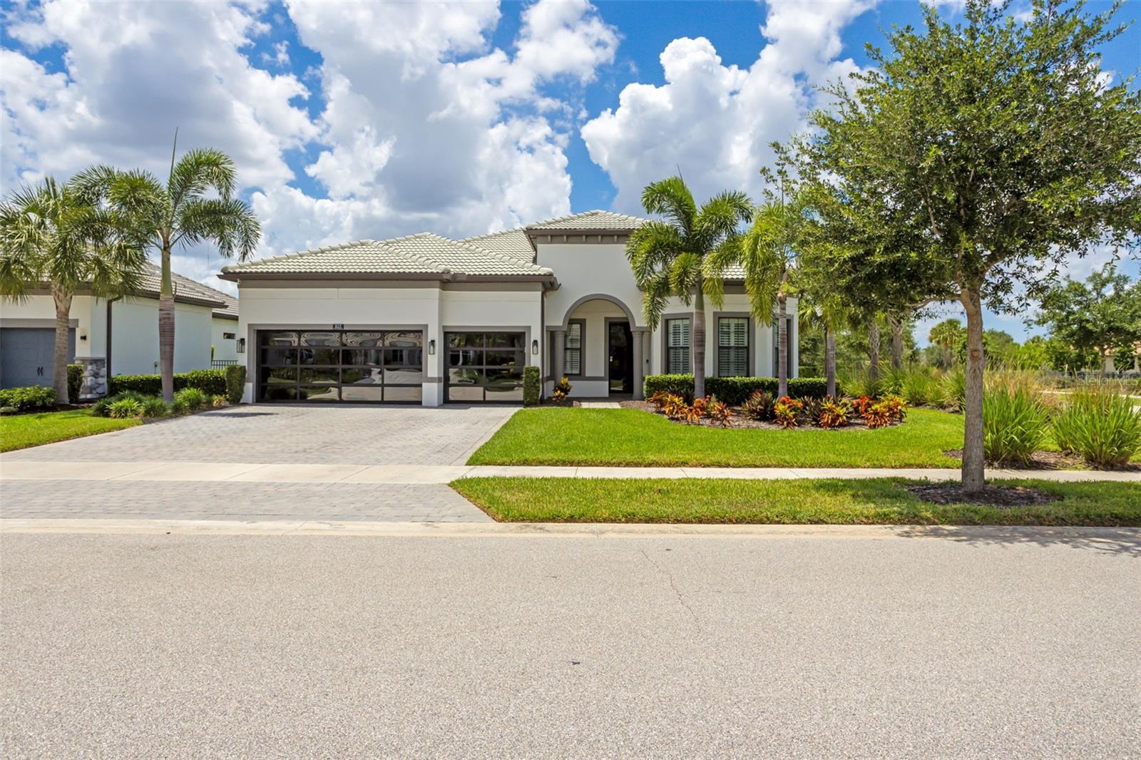 825 SEASCAPE PLACE