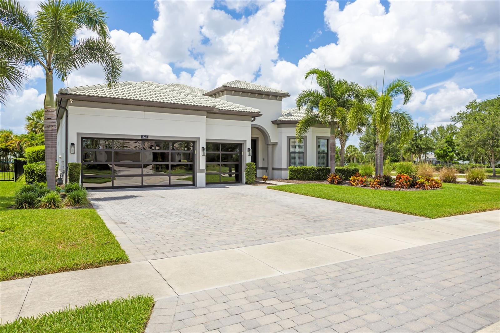825 SEASCAPE PLACE