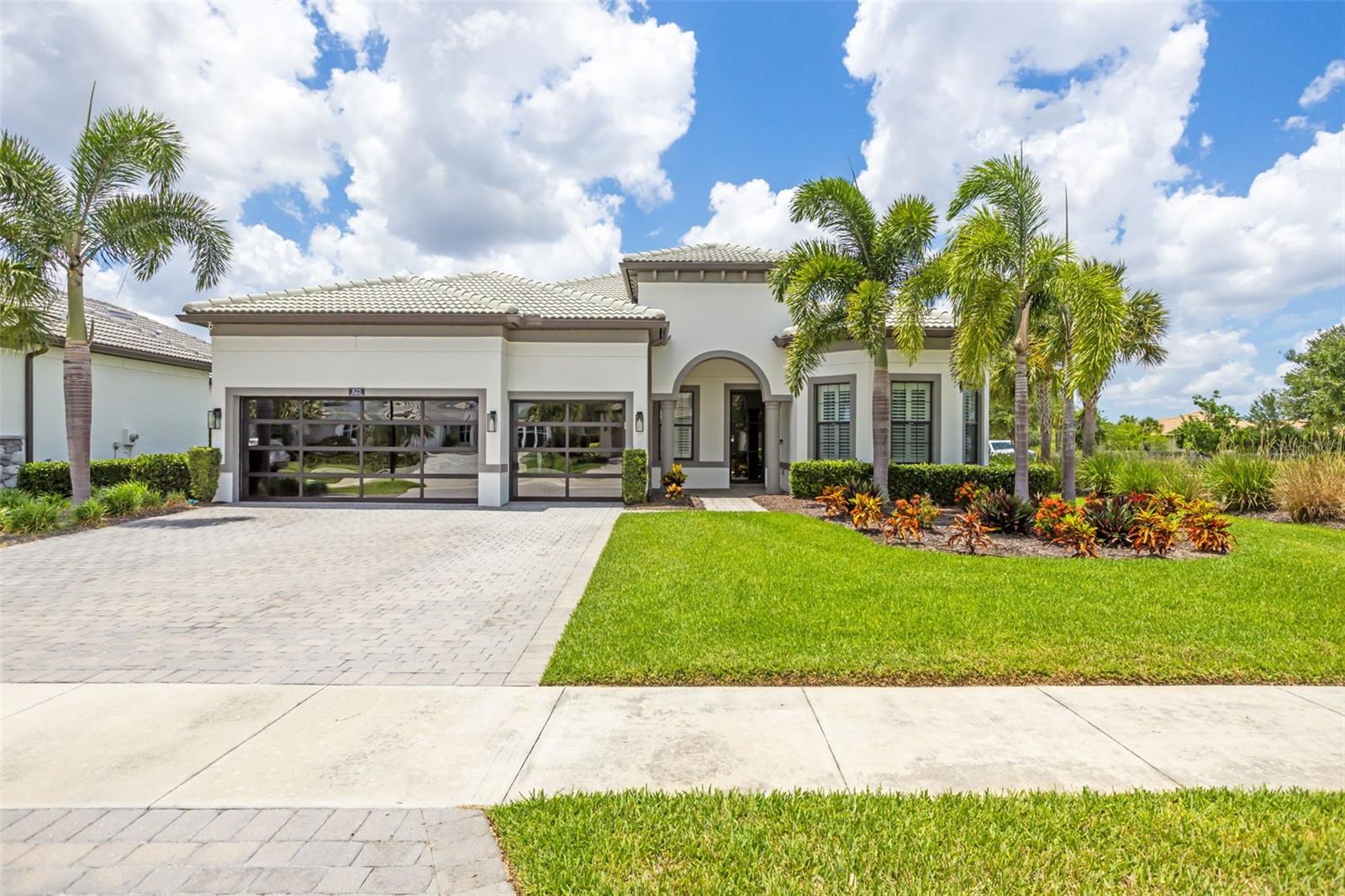 825 SEASCAPE PLACE