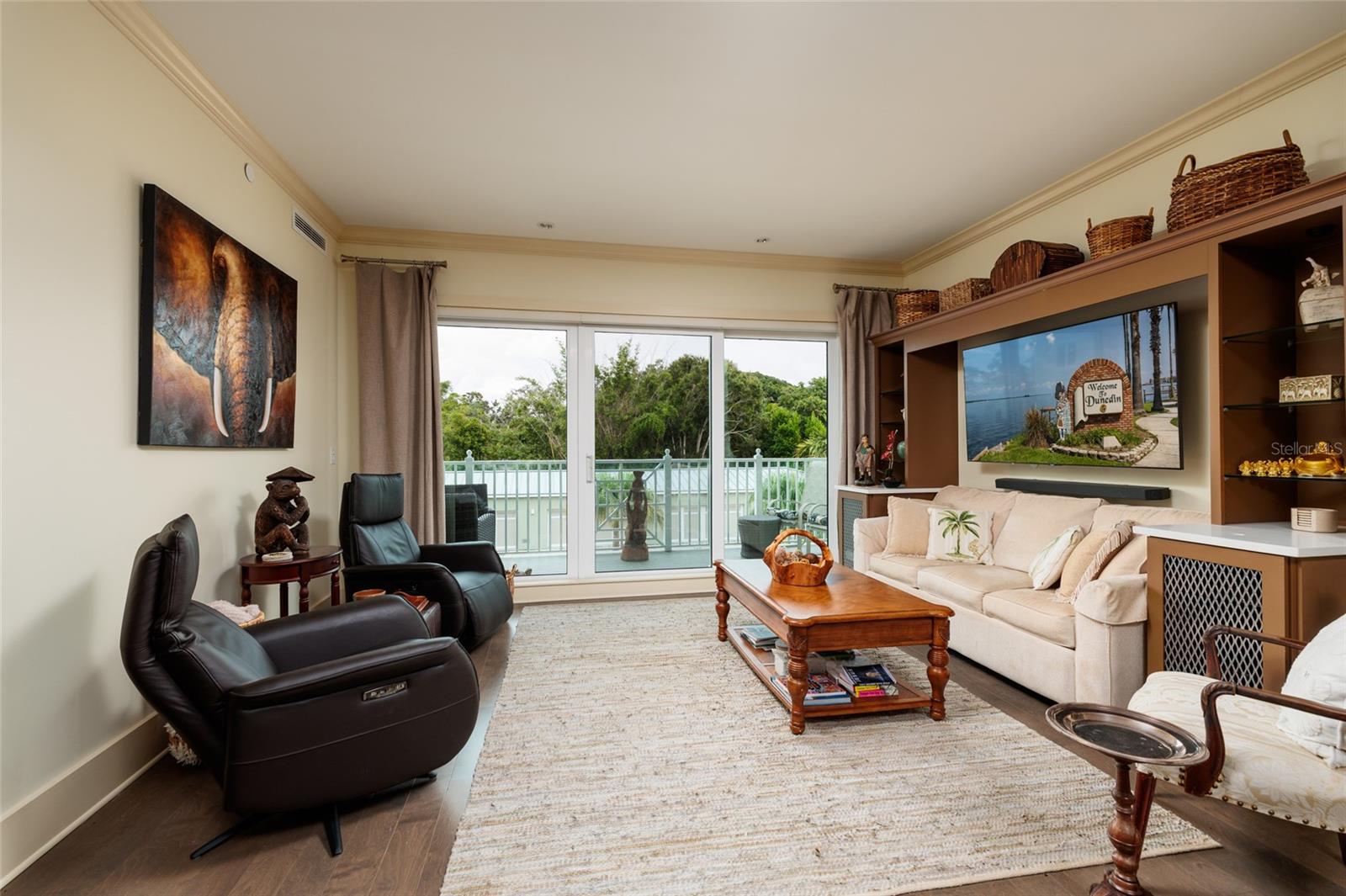 VICTORIA PLACE CONDO - Residential Lease