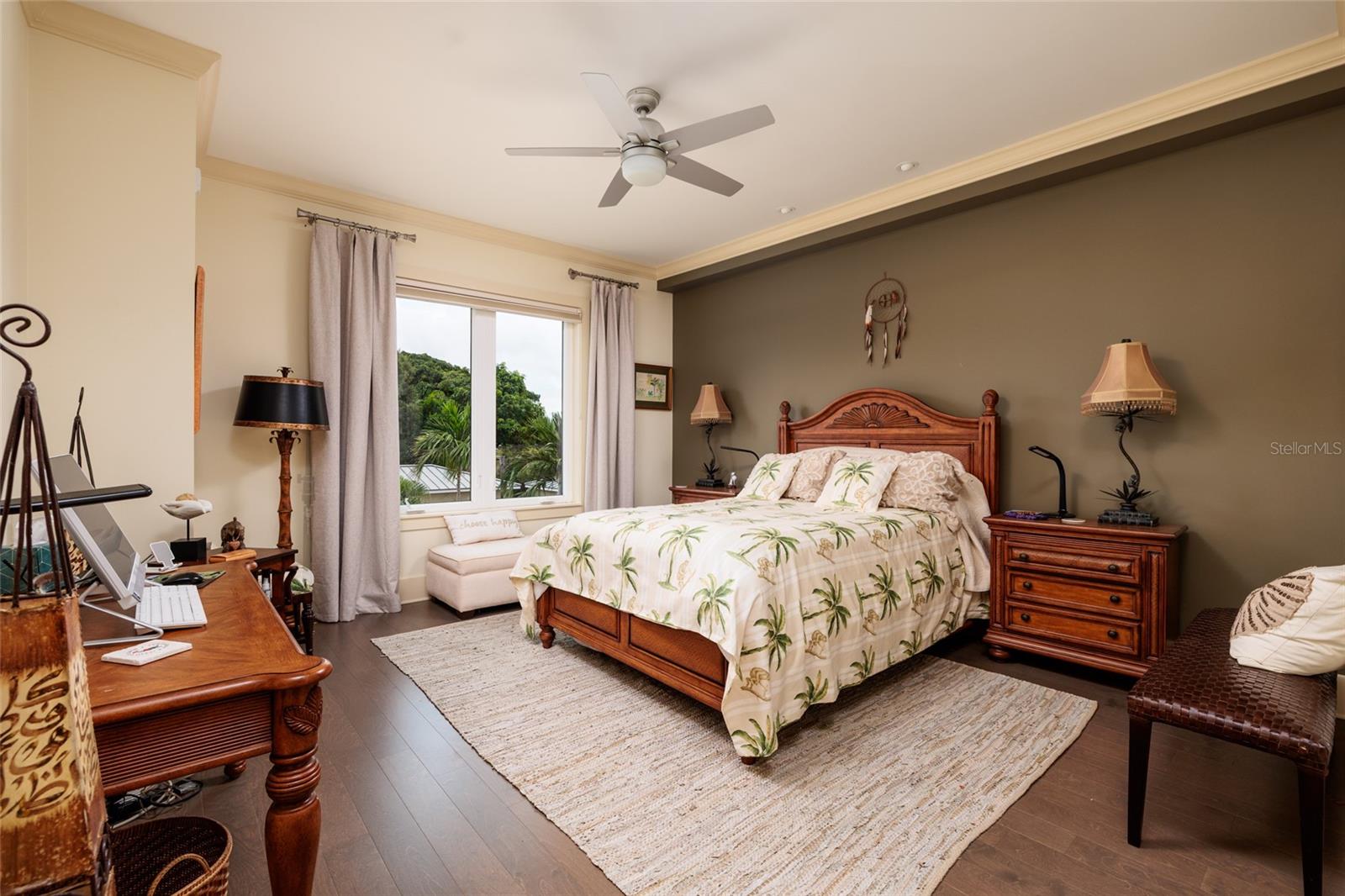 VICTORIA PLACE CONDO - Residential Lease