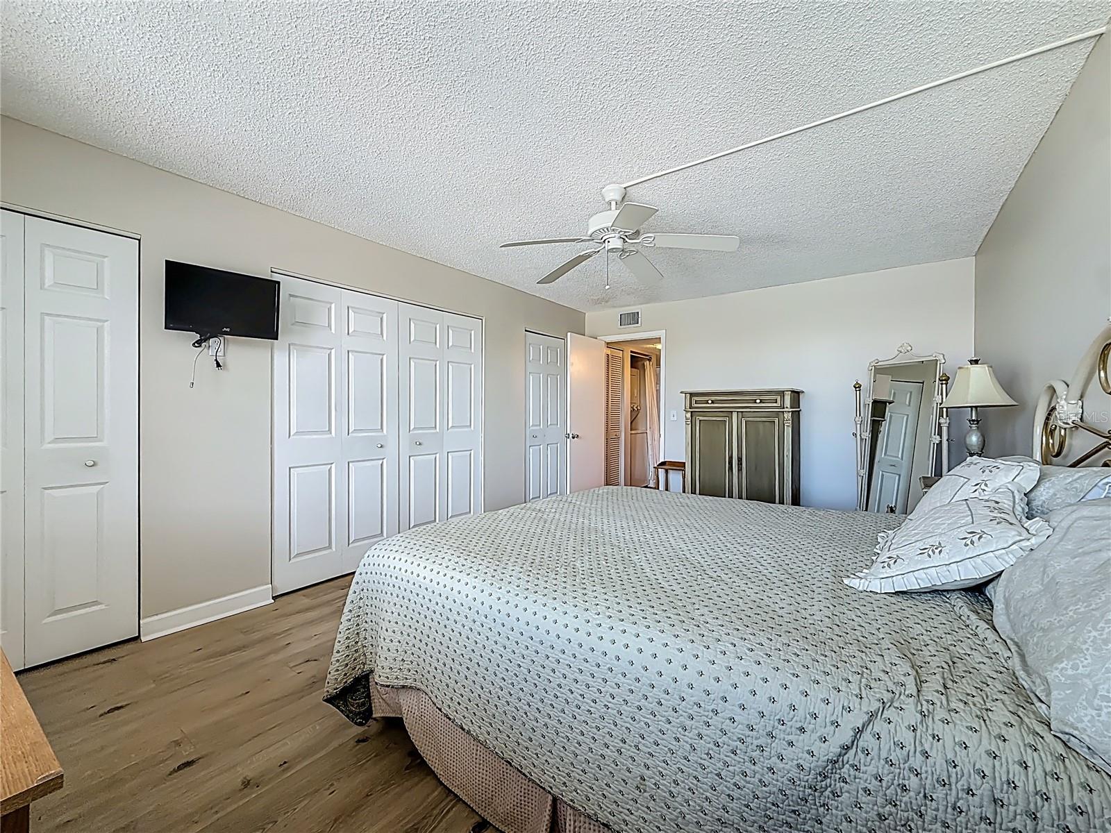 BAY ISLAND GROUP 6 - Residential