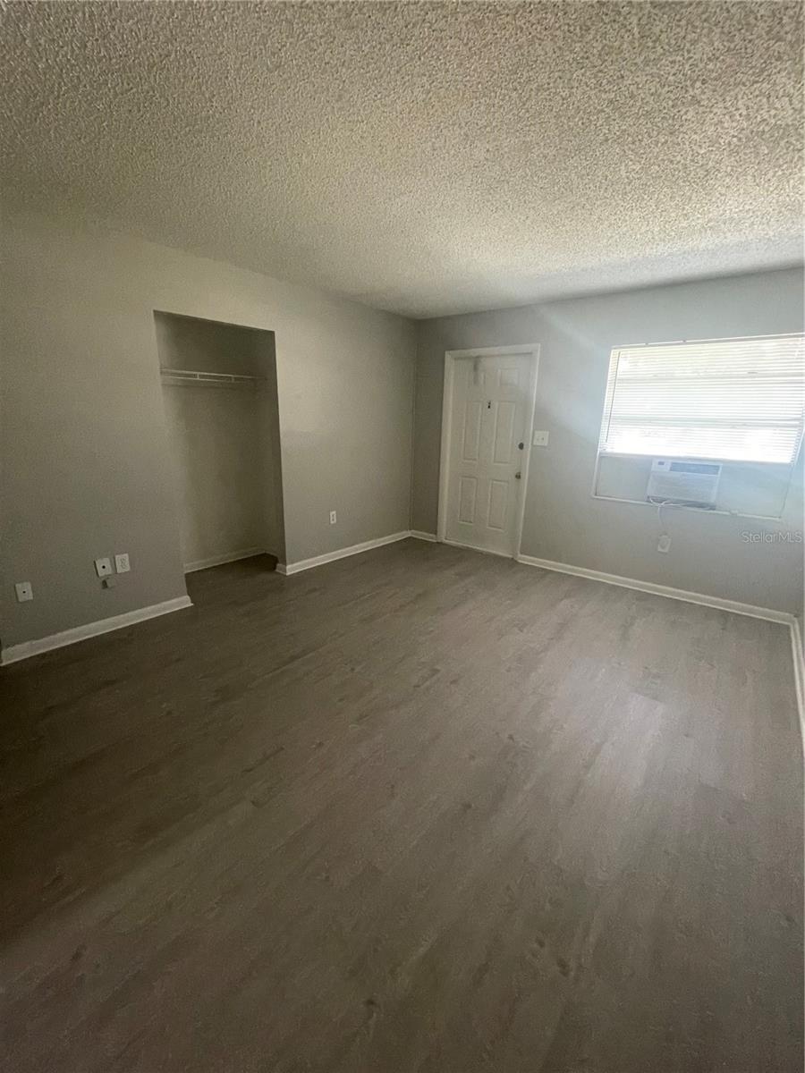 EDWARDS NEWTOWN ADD/LEESBURG - Residential Lease