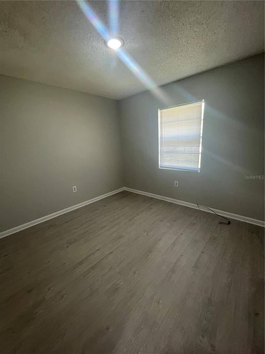 EDWARDS NEWTOWN ADD/LEESBURG - Residential Lease