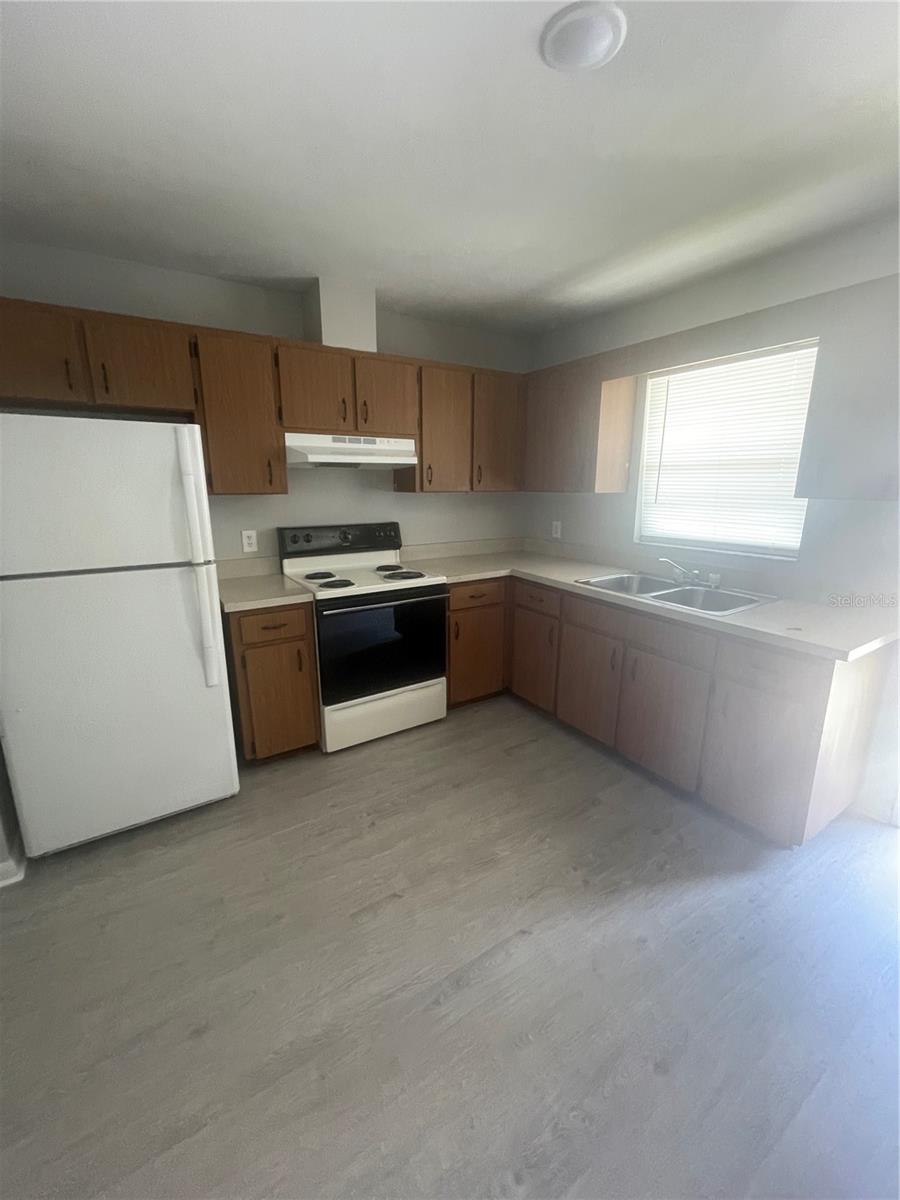 EDWARDS NEWTOWN ADD/LEESBURG - Residential Lease