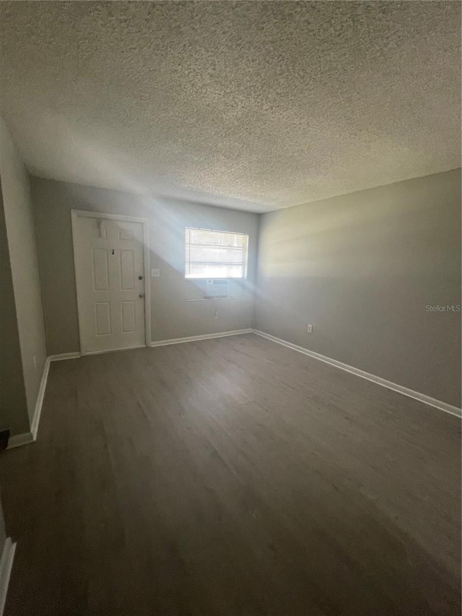 EDWARDS NEWTOWN ADD/LEESBURG - Residential Lease