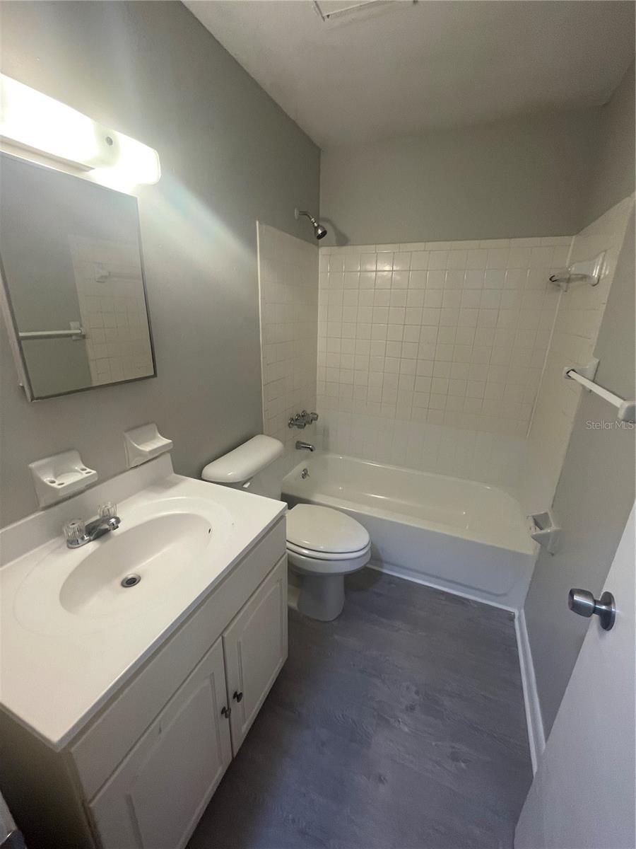 EDWARDS NEWTOWN ADD/LEESBURG - Residential Lease