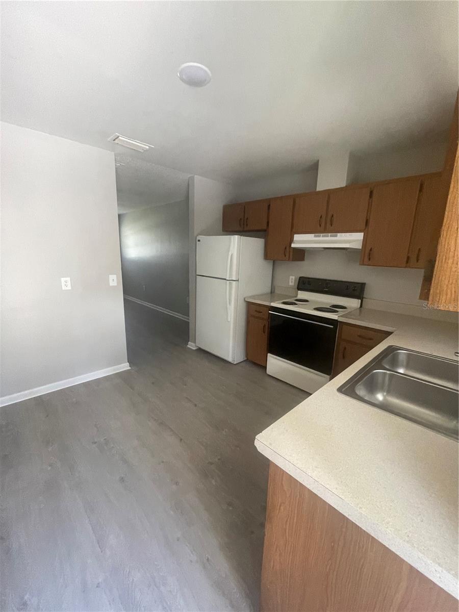 EDWARDS NEWTOWN ADD/LEESBURG - Residential Lease