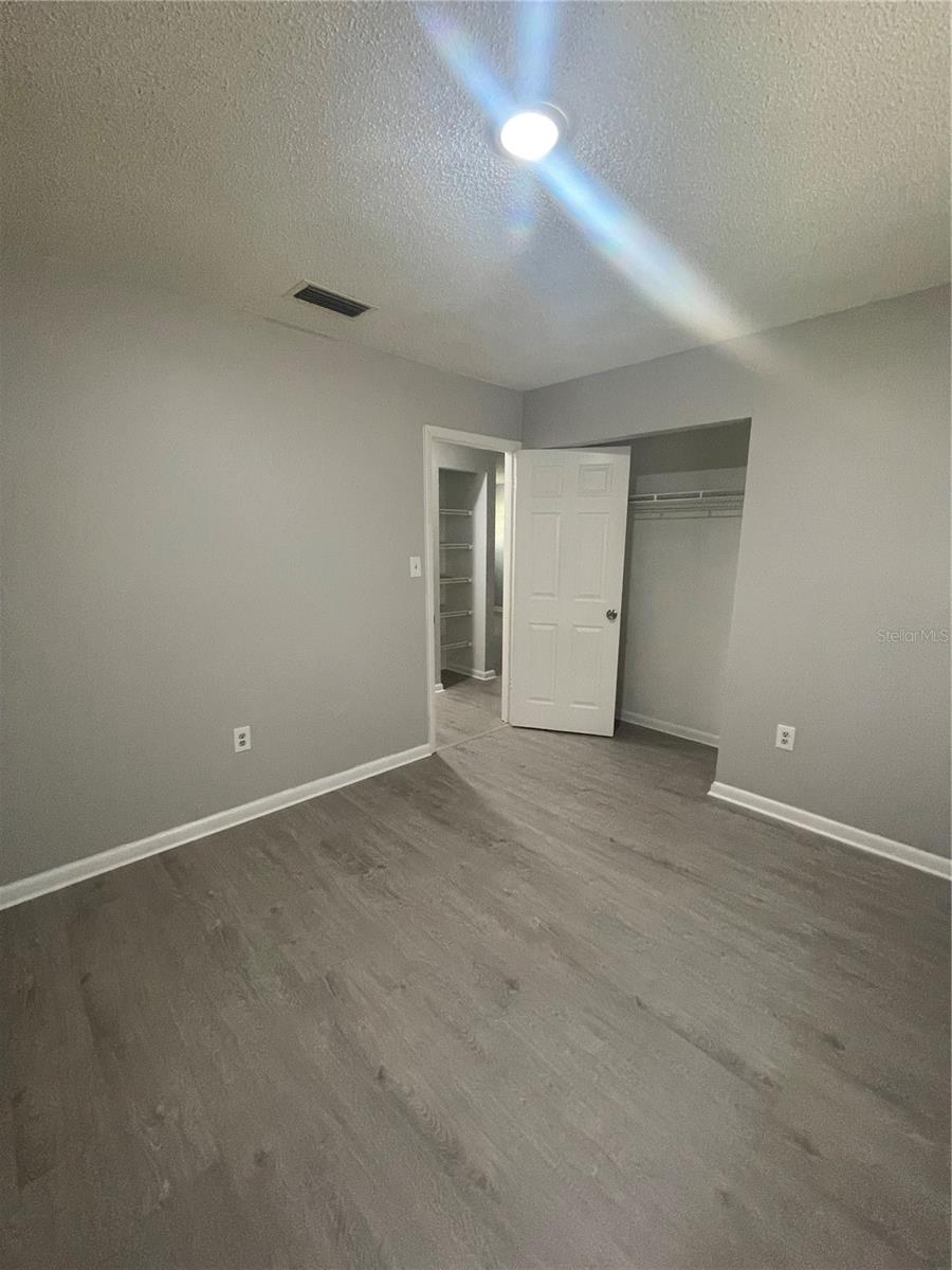 EDWARDS NEWTOWN ADD/LEESBURG - Residential Lease