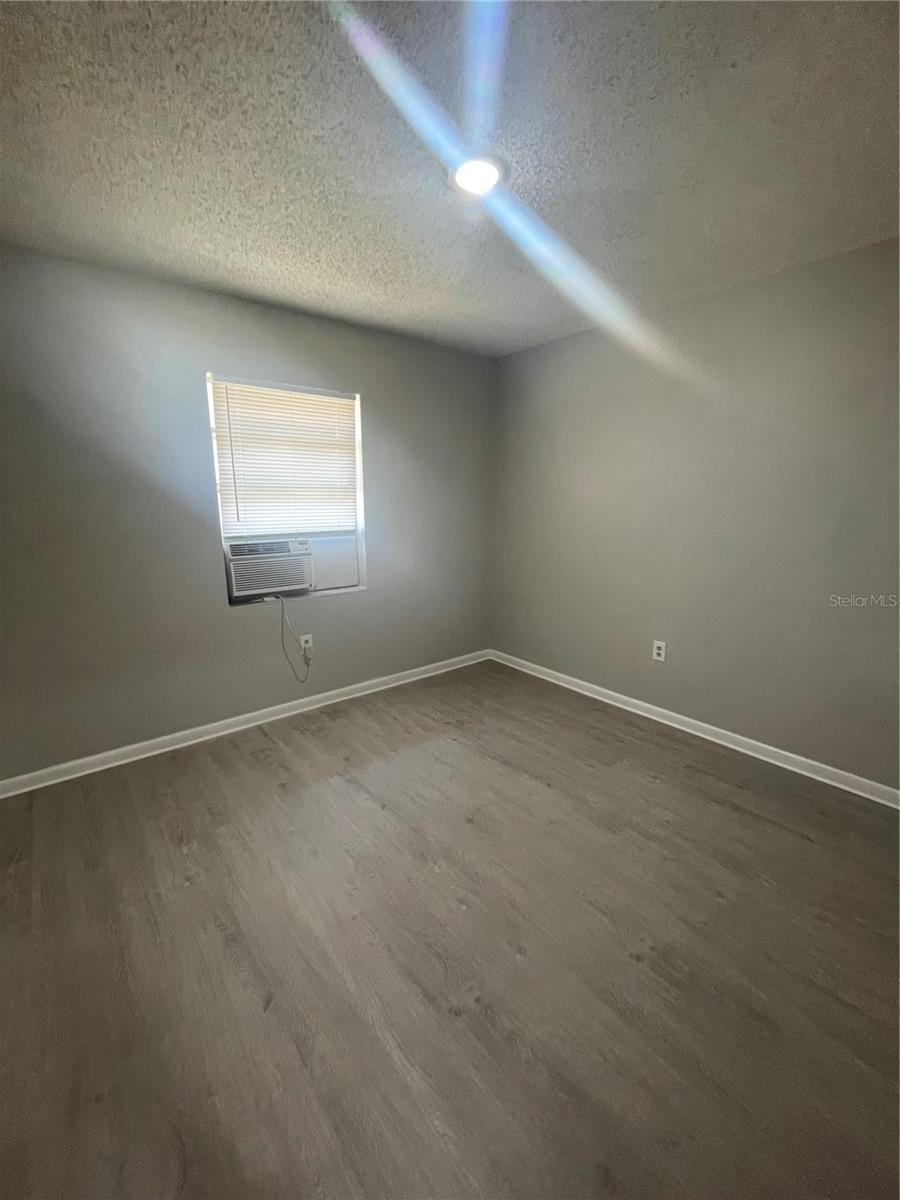 EDWARDS NEWTOWN ADD/LEESBURG - Residential Lease