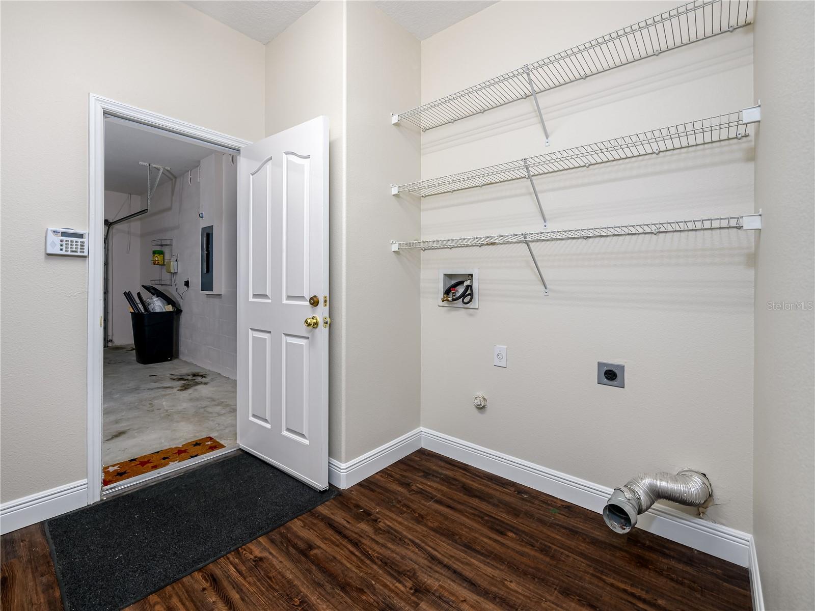 SEVEN OAKS A-9 B-12 B-13&P-13 - Residential Lease