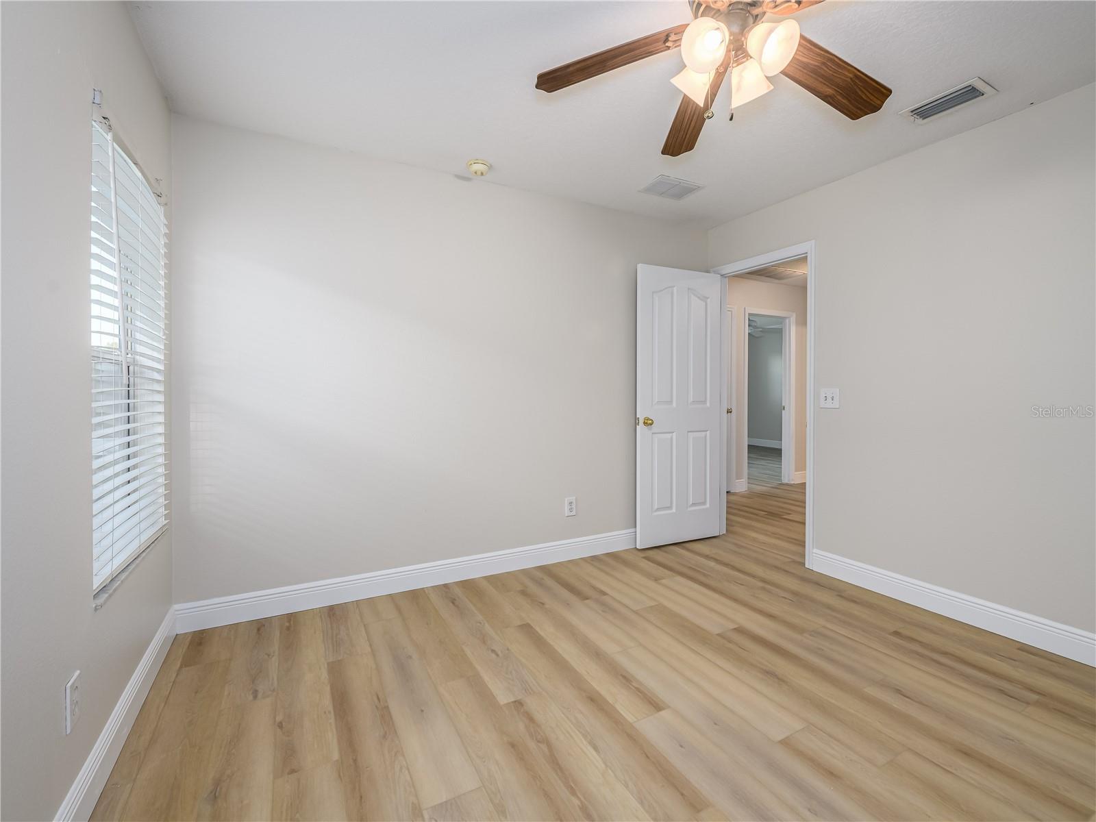 SEVEN OAKS A-9 B-12 B-13&P-13 - Residential Lease