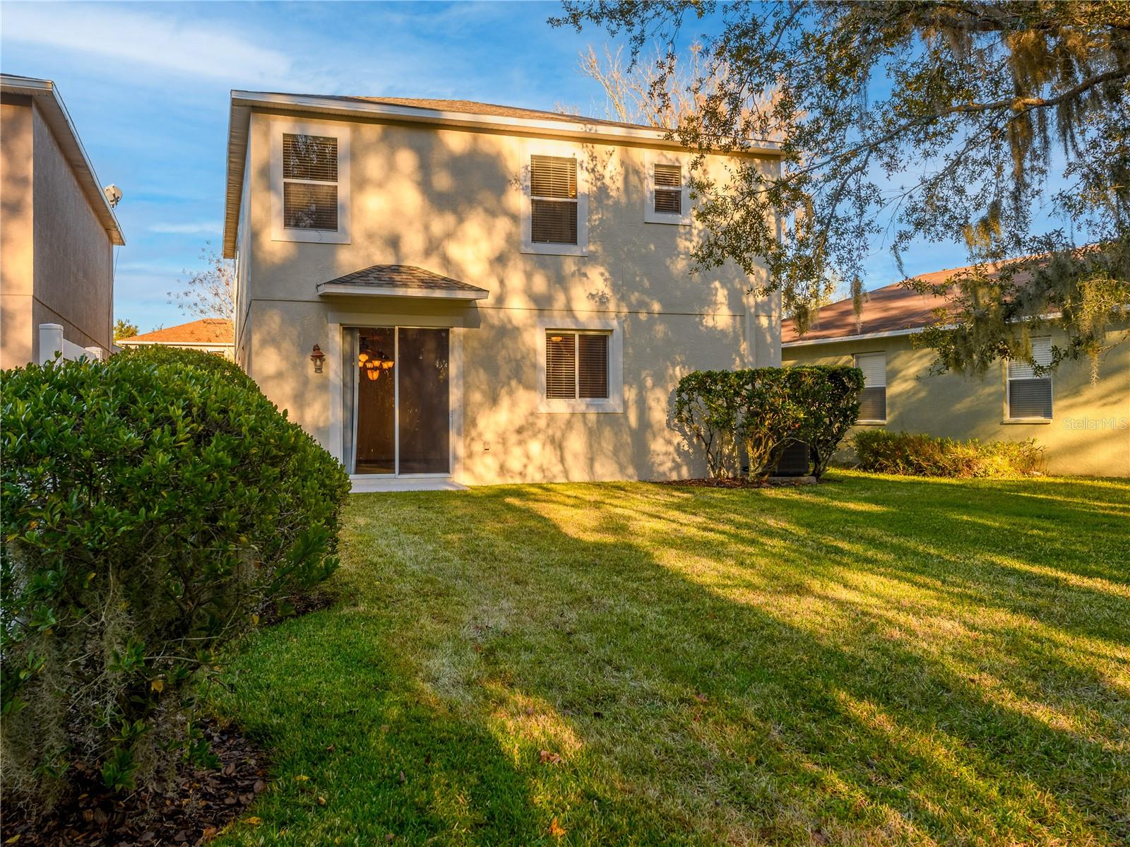 SEVEN OAKS A-9 B-12 B-13&P-13 - Residential Lease