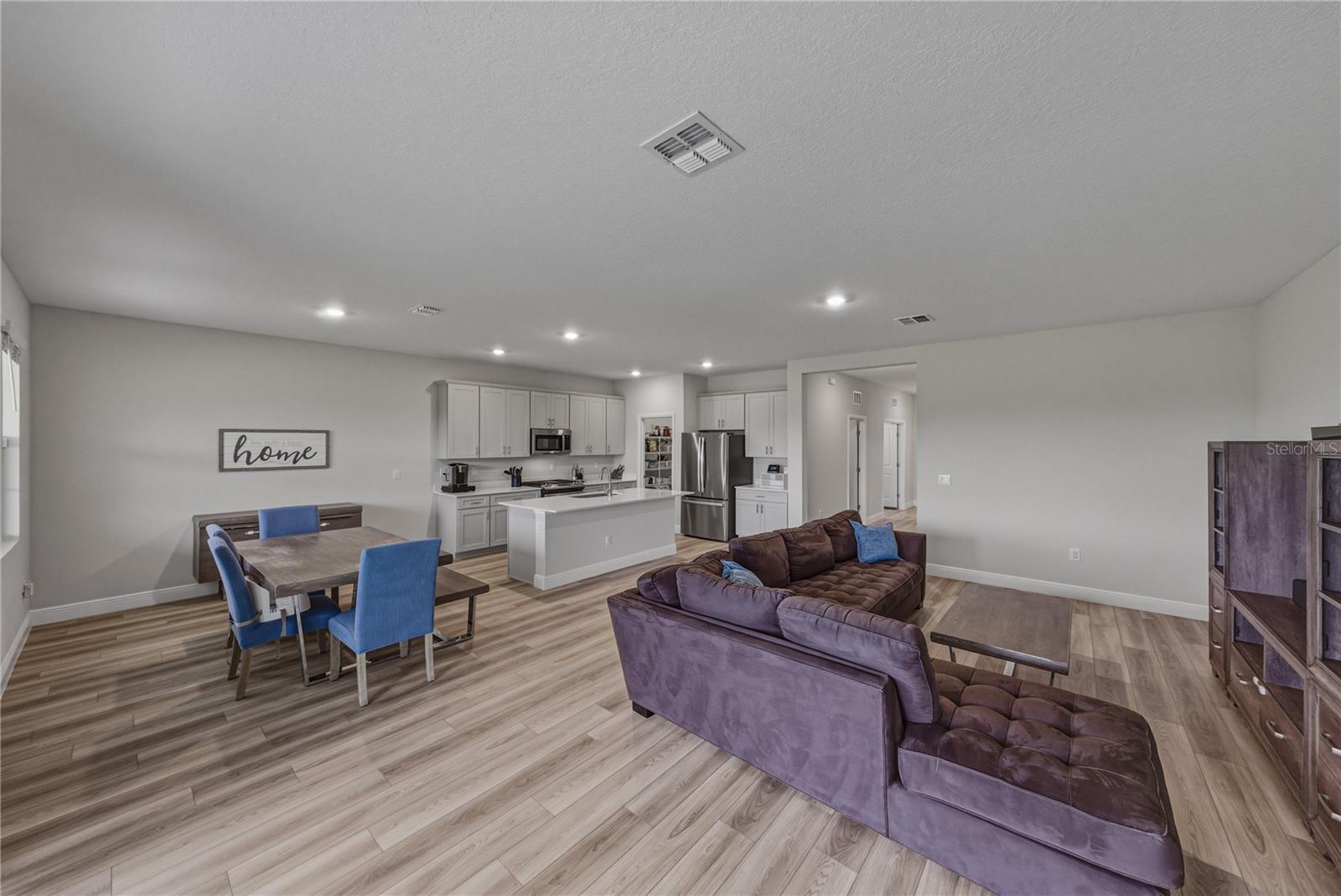12253 CATTLESIDE DRIVE