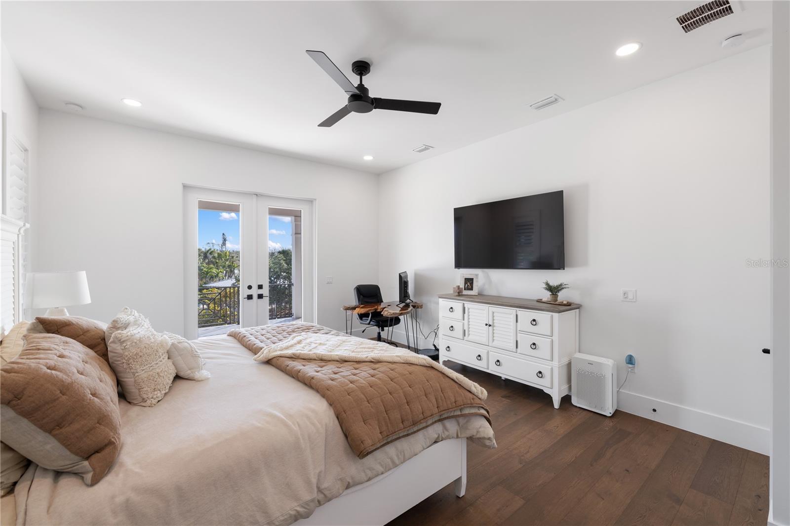 OCEAN BEACH REP - Residential