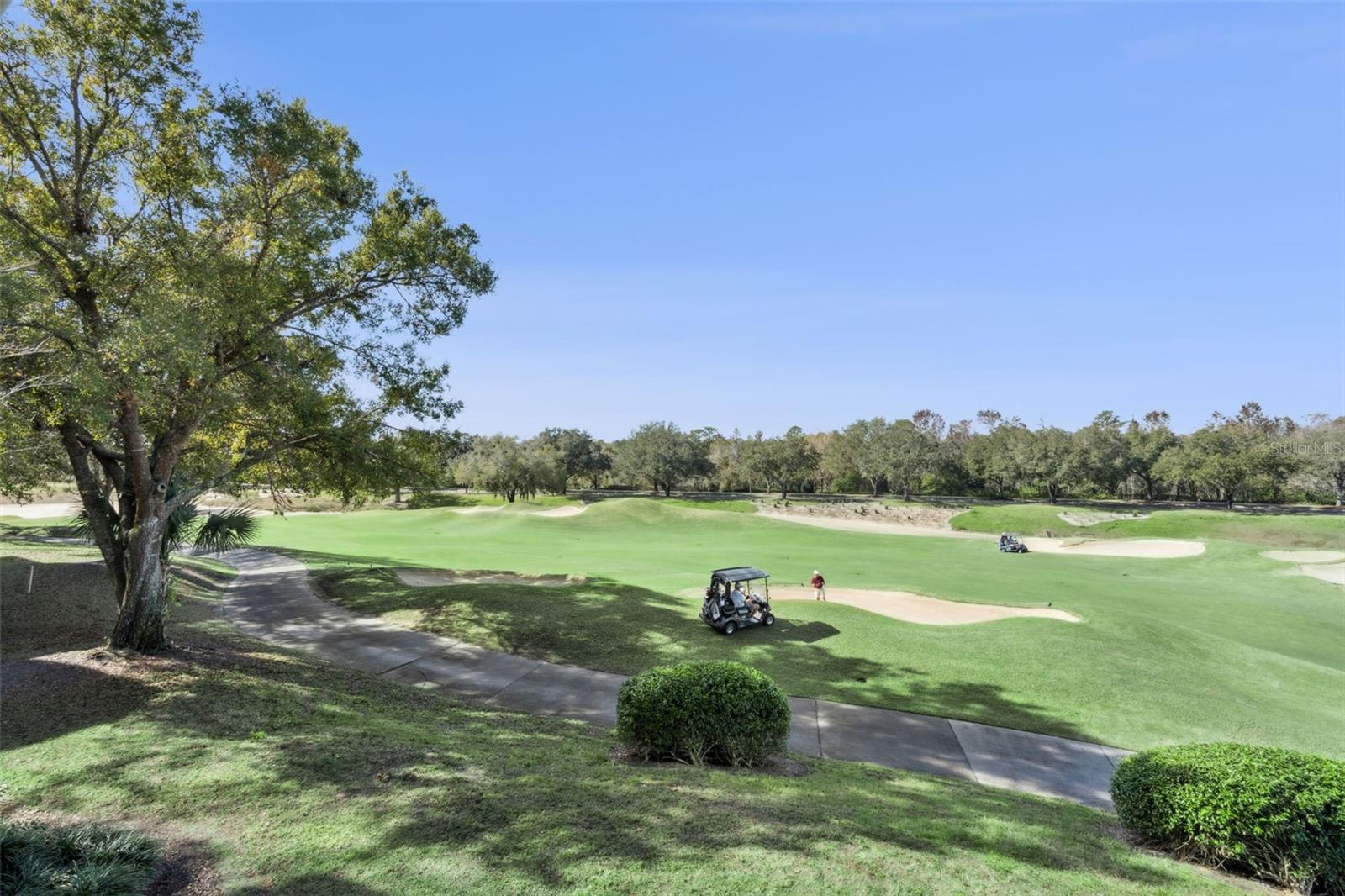 CENTRE COURT RDG CONDO PH 1 - Residential