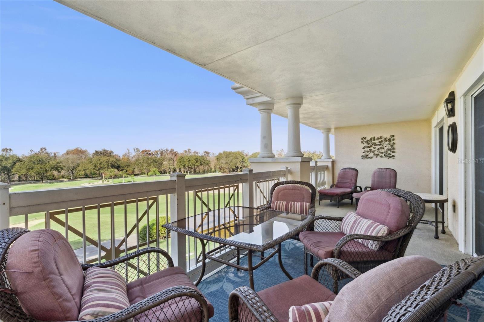 CENTRE COURT RDG CONDO PH 1 - Residential