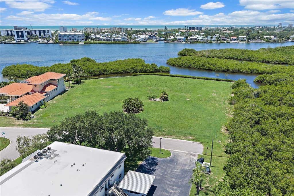 Photo of Tidewood Avenue, Sarasota, FL 34231 (MLS # A4702292)