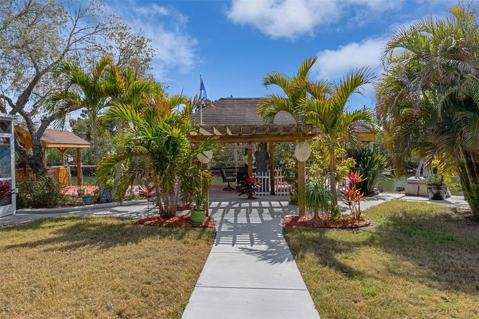 CALIENTE APTS CONDOS - Residential