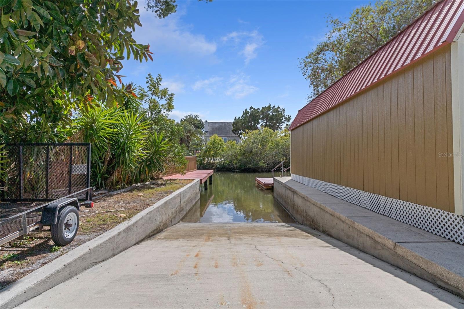 CALIENTE APTS CONDOS - Residential