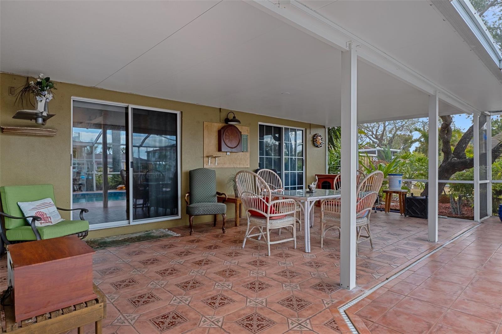 CALIENTE APTS CONDOS - Residential