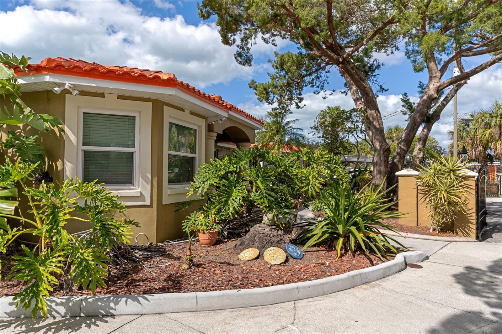 CALIENTE APTS CONDOS - Residential