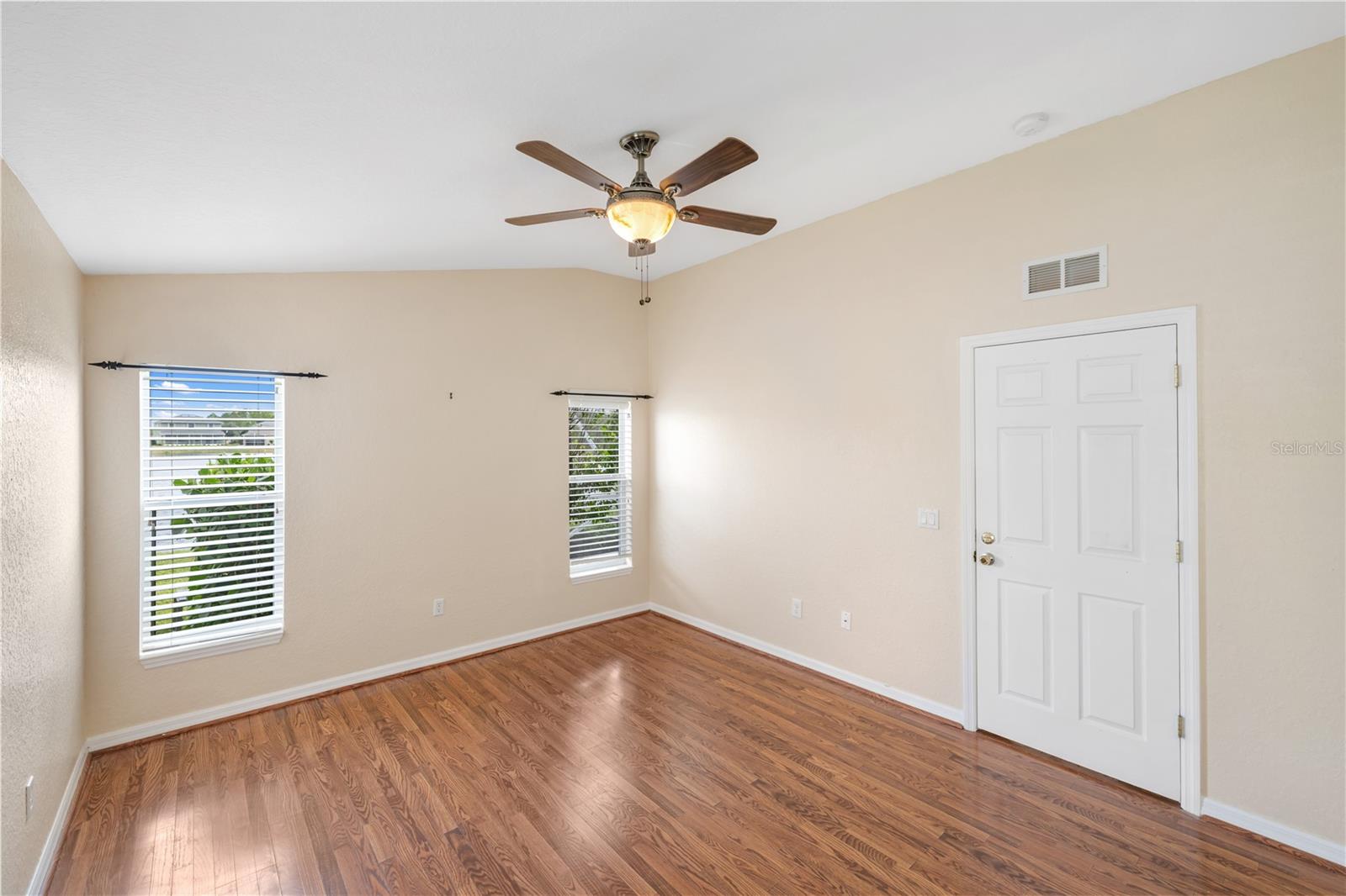 LAKESIDE PLANTATION - Residential Lease